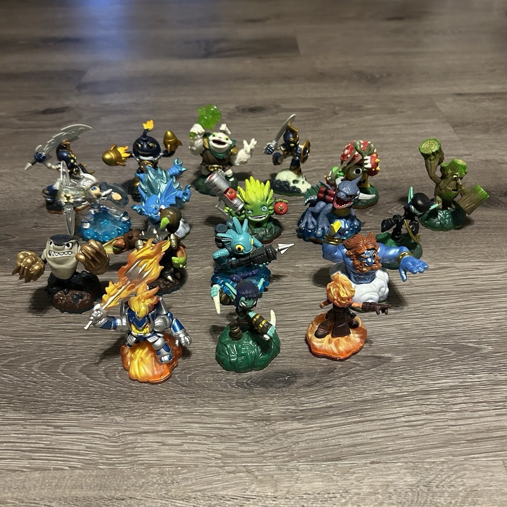 Activision Skylanders Character Figures Lot of 18 Mixed Lot